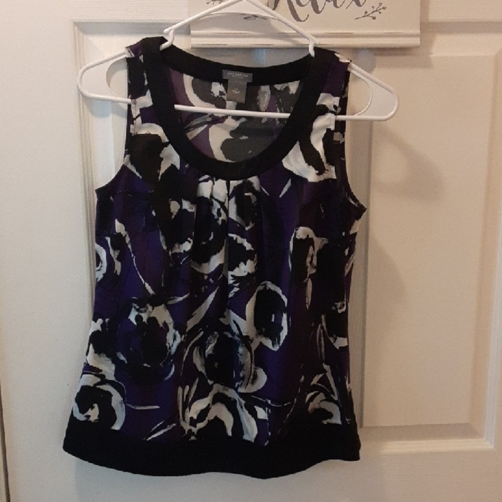 Women’s Purple Floral Sleeveless Top
